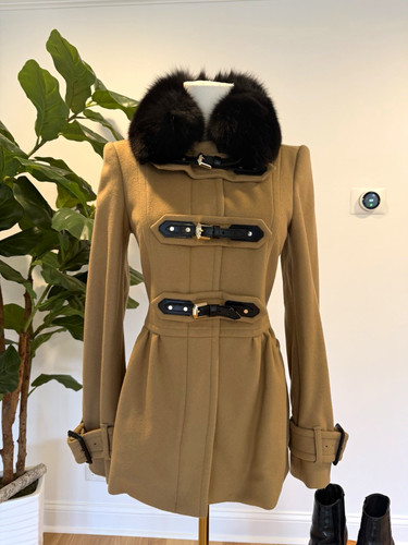 Title pristine burberry - title:,