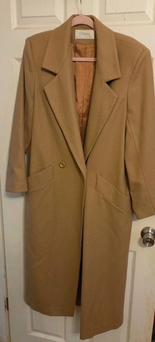 Hilary women size - j,